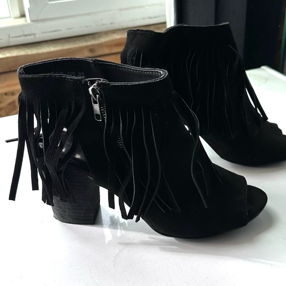 Aldo Peep-Toe Cut-Out Suede Fringe Tan Heels Sz 9 1/2 - Picture 1 of 10